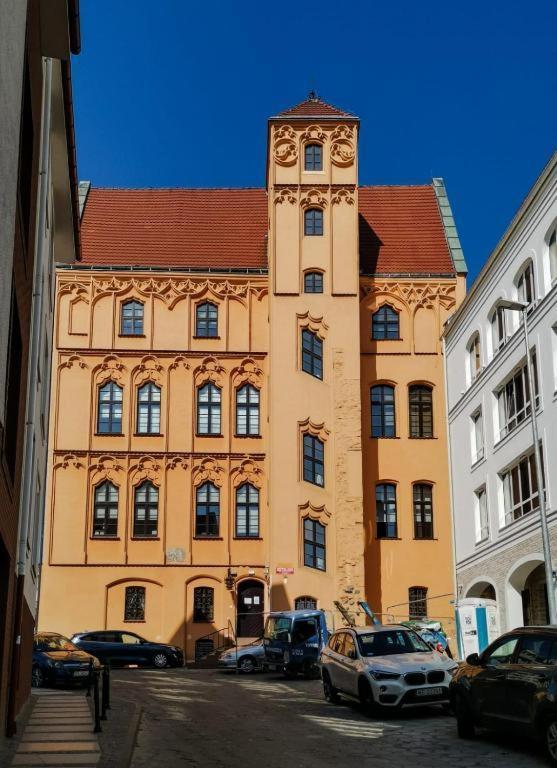 5000 Rynek Sienny Stare Bulwary No 1 *